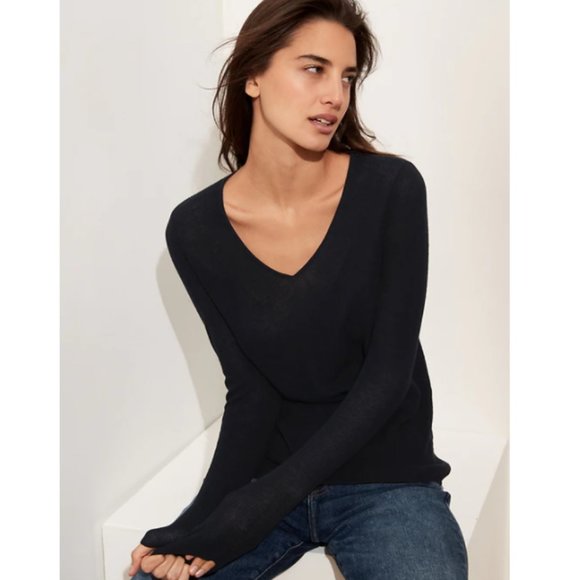 🍌Banana Republic Sweater - Picture 3 of 10